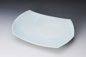 青白磁鎬彫六角鉢